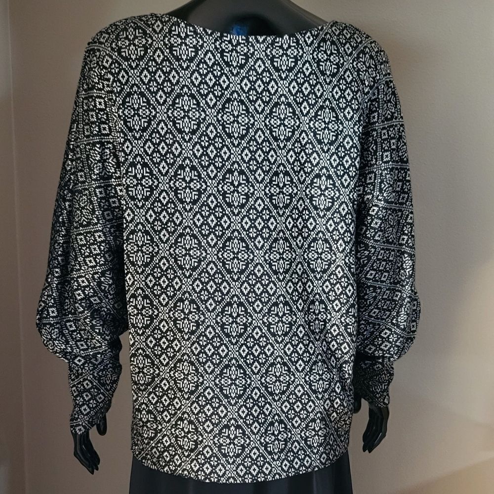 Womans Size Large Jacquard Top - Picture 3 of 6